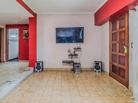Casa en Venta con 1 cochera