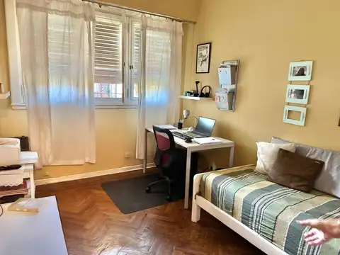 Casa 6 ambientes con 4 baños