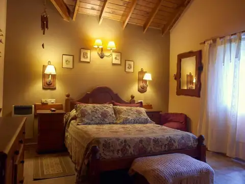 Avenida Comechingones e/ Las Magnolias y Rafael Obligado