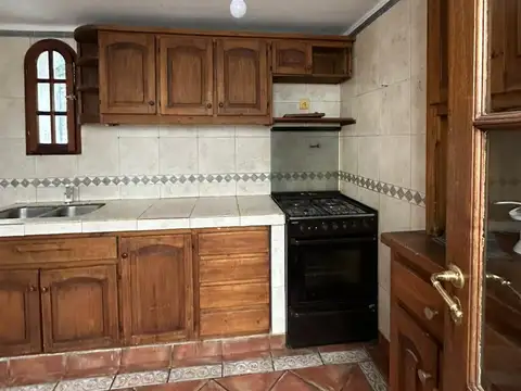 Depto Tipo Casa 5 ambientes con 2 baños