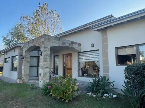 Casa en Venta en El Moro, USD 220.000
