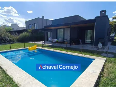 VENTA Casa una planta en Vistas, Puertos (3 dormitorios, dependencia y pileta)