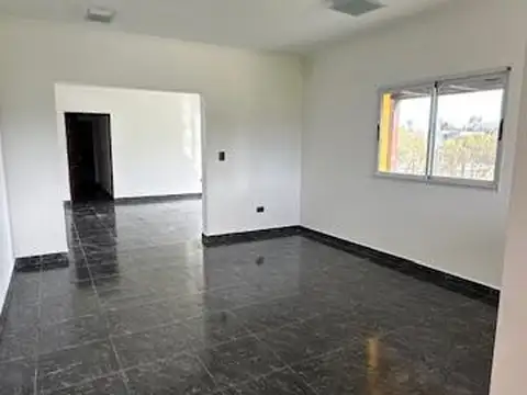 Casa 6 ambientes con 3 baños