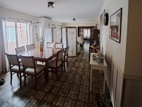 Casa en Venta en Godoy Cruz, USD 140.000