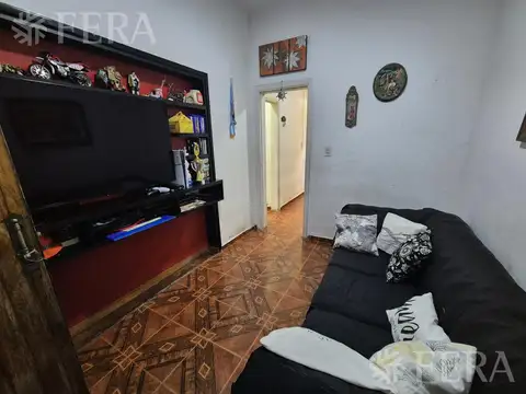Casa 4 ambientes con 1 baño