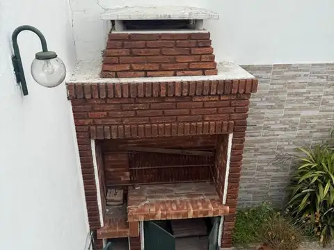 Casa en Venta en Centro (Zarate), USD 120.000