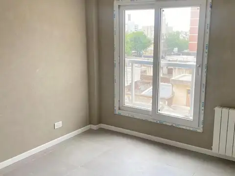 Merced e/ Avenida de Mayo y Pinto