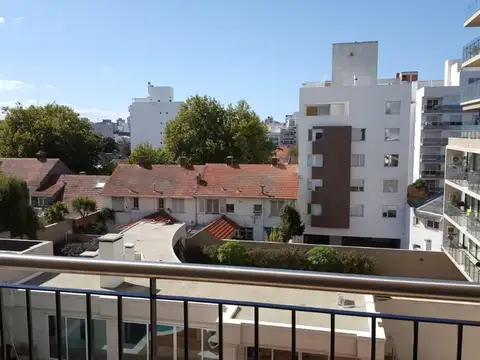 Departamento 3 ambientes con 3 baños