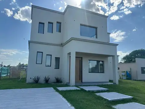 Almirante Guillermo Brown 1100