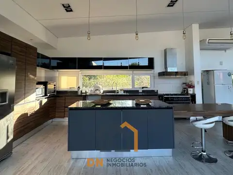 Casa en Alquiler en La Arbolada, USD 1