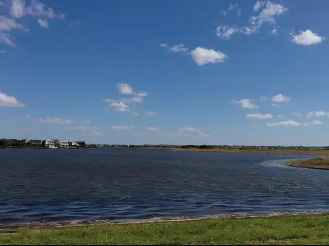 Terreno en  PUERTOS DEL LAGO