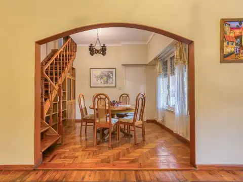 Casa 4 ambientes con 1 baño