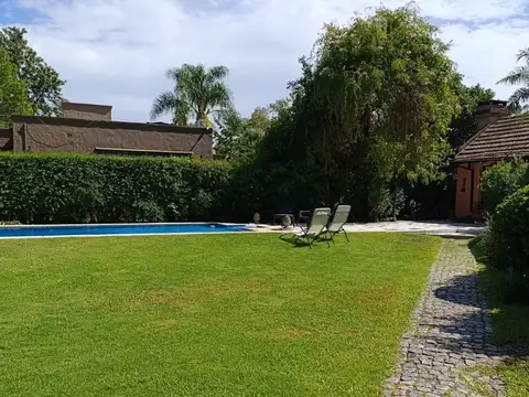 Casa 4 ambientes con 3 baños