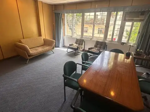 Oficina en Alquiler en Monserrat, $ 2.000.000