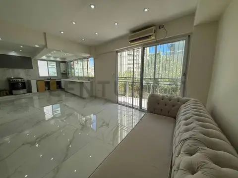 Venta semipiso cuatro ambientes, cochera y baulera