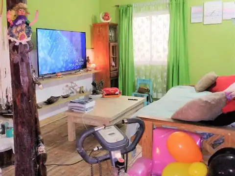 EN BLOCK CASA + DUPLEX SOBRE AVENIDA PUEYRREDON