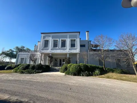 Avenida Fernández Beschtedt