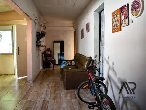 Casa 4 ambientes con 1 baño