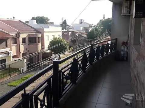 Excelente semipiso dos ambientes en Olivos