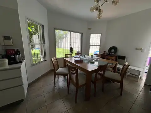 Casa en Venta en Echesortu, USD 343.000