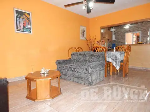 Casa en Venta en Quilmes Oeste, USD 95.000