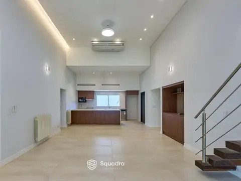 Casa en Alquiler en Funes, USD 3.400