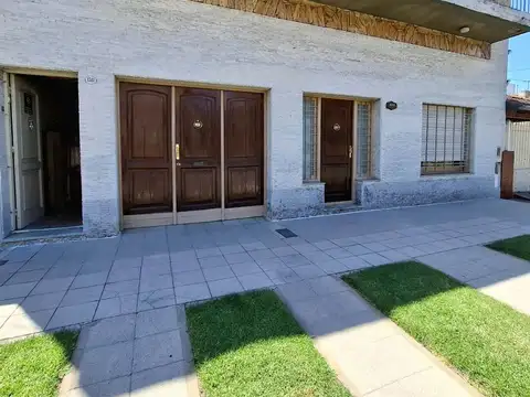 Venta PH en Banfield centro 3 amb