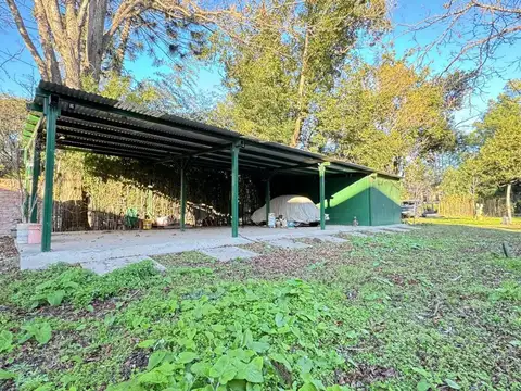 AMPLIA CASA QUINTA 6500 Mts El Cazador