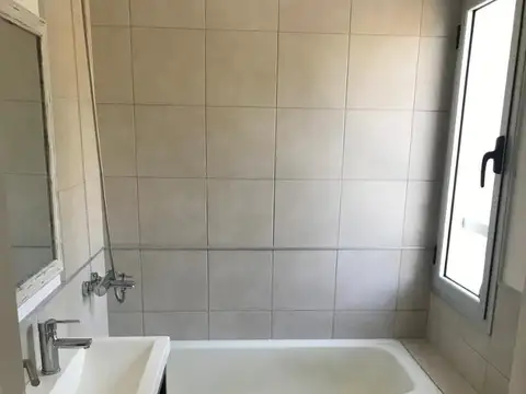 Pje De Las Ciencias 100