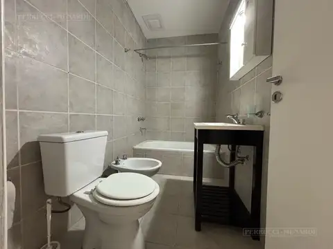 Departamento en Alquiler en Chilavert, $ 650.000