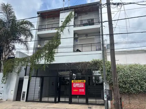 ALQUILER DPTO 2 AMBIENTES CON COCHERA Y JARDÍN