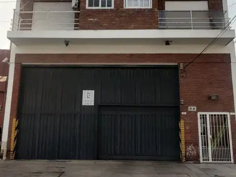 Venta 2 Espacios guardacoches cubiertos. Ramos M.