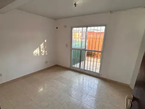 Departamento en Venta en Capitan Bermudez, USD 30.000