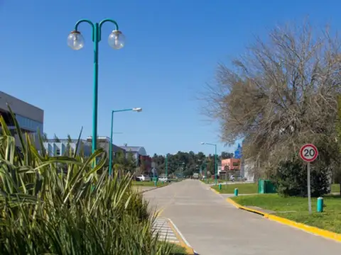 Galpon en Alquiler en La Union, USD 8.400