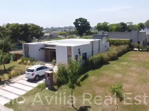 Barrio Cerrado Santa Lucía - Pilar del Este
