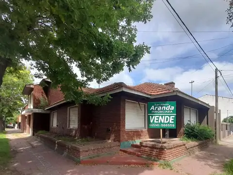 VENTA DE CASA  CHALET