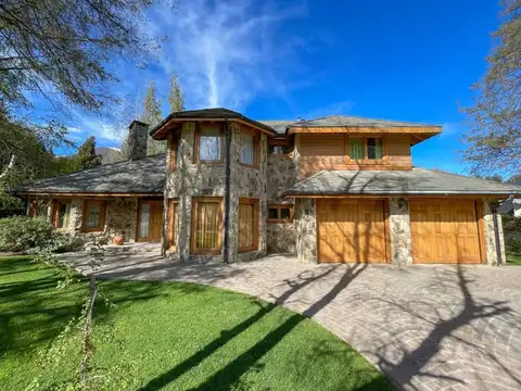 Millaqueo 300, Piso 0