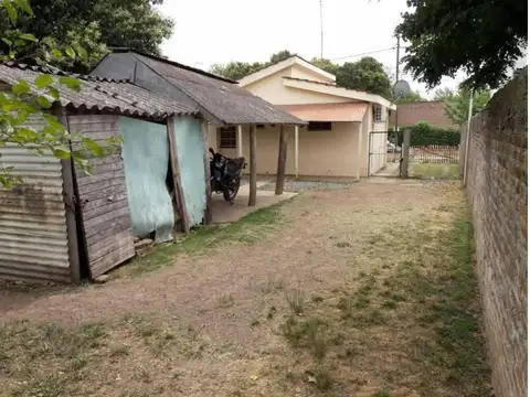 Casa en Venta con 1 cochera