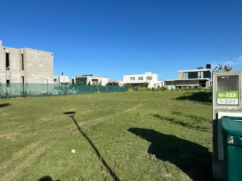 venta terreno barrio cerrado vida funes