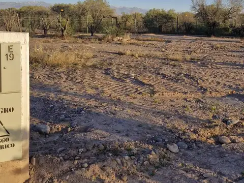 OPORTUNIDAD Lote en Barrio Solares de Olivos Maipú