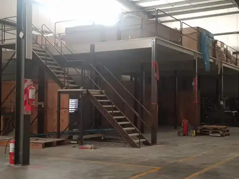 Exclusiva Nave industrial y Depósito - Parque industrial Pilar