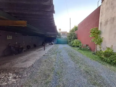 Venta galpón/dep. Villa Maipú, lote de 422M2
