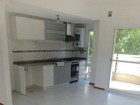 Aristobulo del Valle Nº 4851 3º A