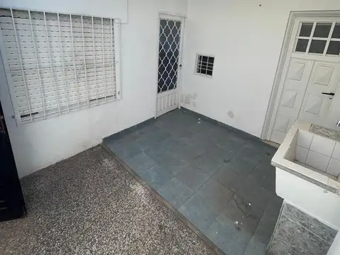 Departamento en Alquiler en Lanus Este, $ 450.000