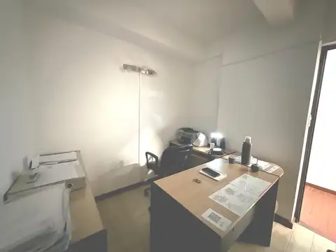 Oficina 2 ambientes con 1 baño