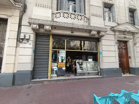 Barracas Venta Local apto varios rubros Av Caseros