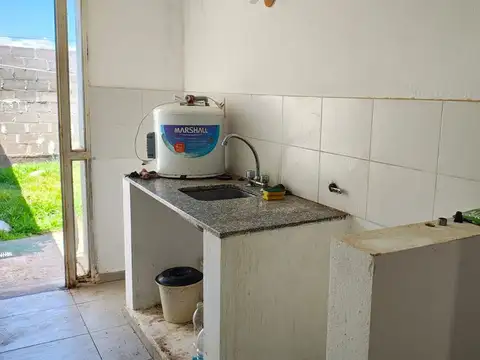 Venta casa 2 dormitorios Liniers de Horizonte