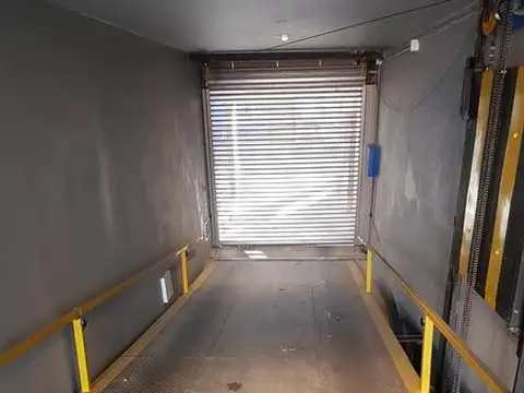 Cochera en venta -  A  solo 1 cuadra del Patio de la Madera! - Rosario