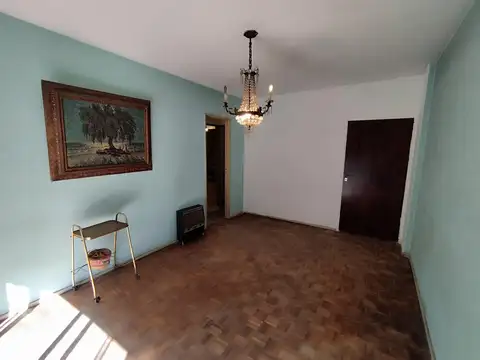 Hipolito Yrigoyen 3688 , Piso 3