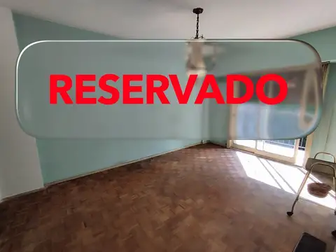 Dpto al Frente con Balcón